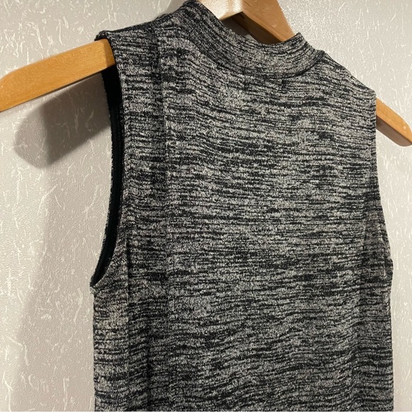 Rag and bone sleevless mock neck - Picture 6 of 6